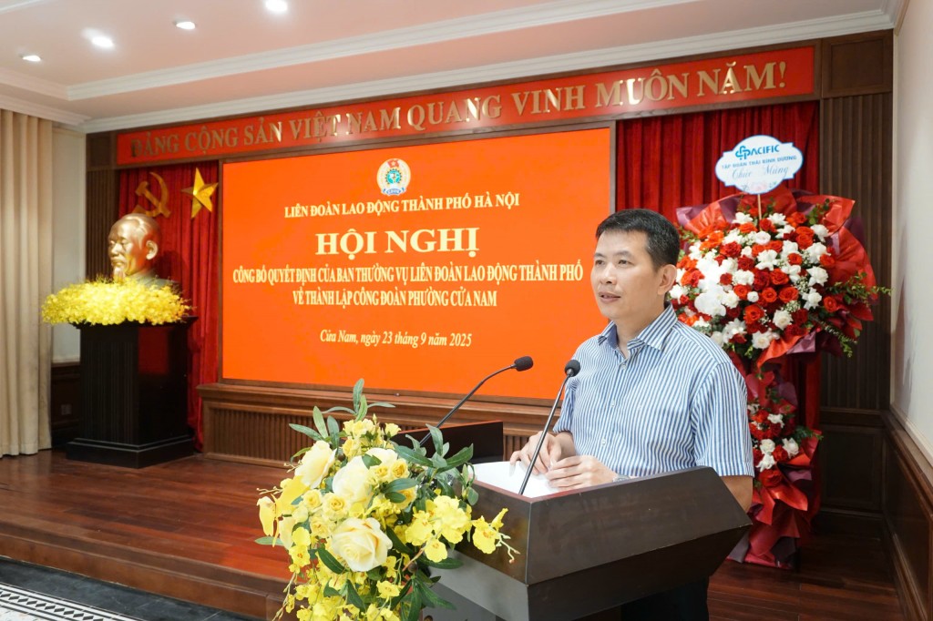 Đồng chí Phạm Tuấn Long – Bí thư Đảng ủy, Chủ tịch HĐND phường Cửa Nam phát biểu chỉ đạo tại hội nghị.