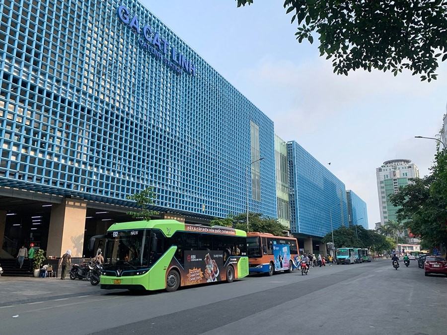Tăng cường chuyển đổi số và hiện đại hóa giao thông công cộng