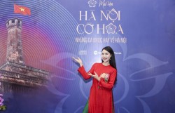 NSND Mai Hoa "bay" cùng thanh âm trong "Hà Nội cờ hoa"