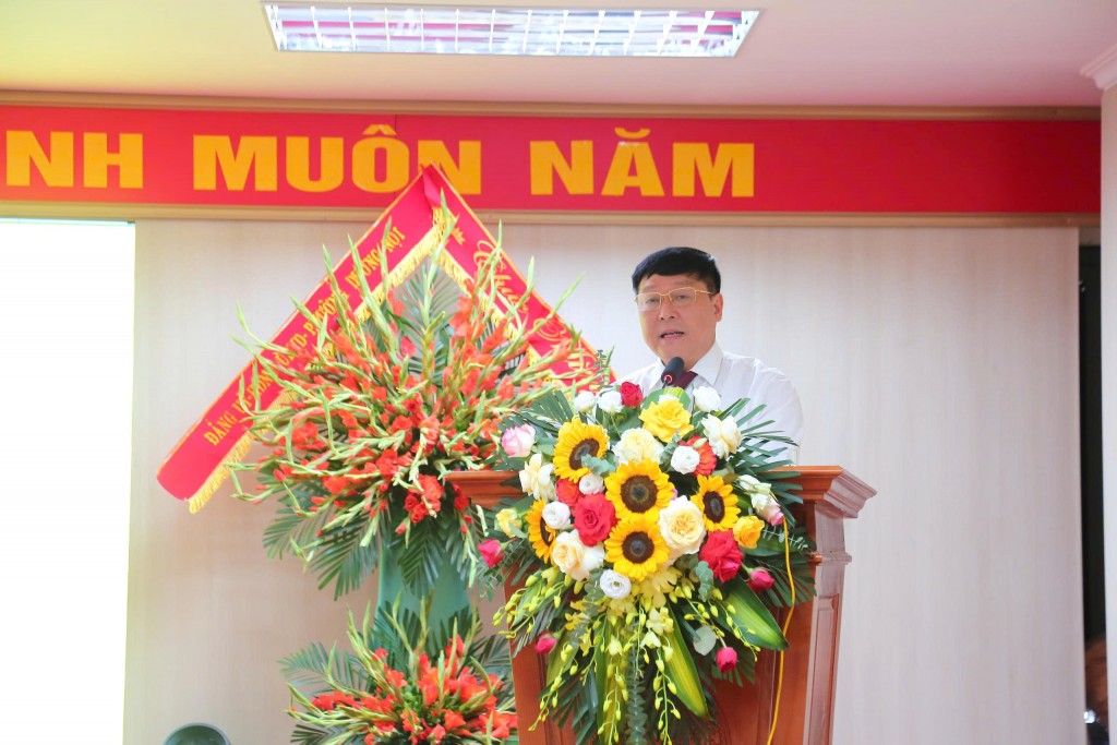 Vun đắp khối đại đoàn kết, gắn bó chính quyền với Nhân dân