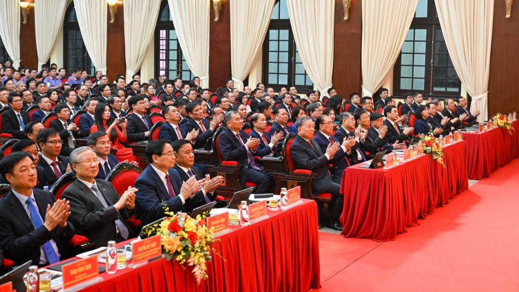 Đổi mới sáng tạo, nâng tầm công tác dự báo, tham mưu chiến lược Đổi mới sáng tạo, nâng tầm công tác dự báo, tham mưu chiến lược