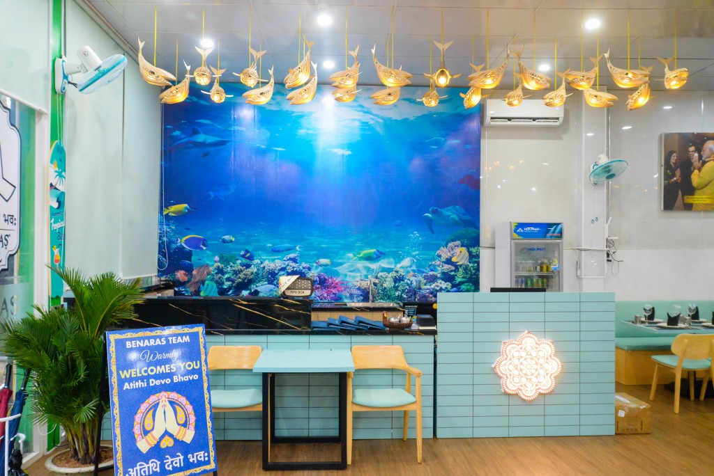 Benaras Pearl nơi mỗi góc nhỏ đều được chăm chút tỉ mỉ, vừa gần gũi vừa mang đậm bản sắc Ấn Độ. Benaras Pearl nơi mỗi góc nhỏ đều được chăm chút tỉ mỉ, vừa gần gũi vừa mang đậm bản sắc Ấn Độ.