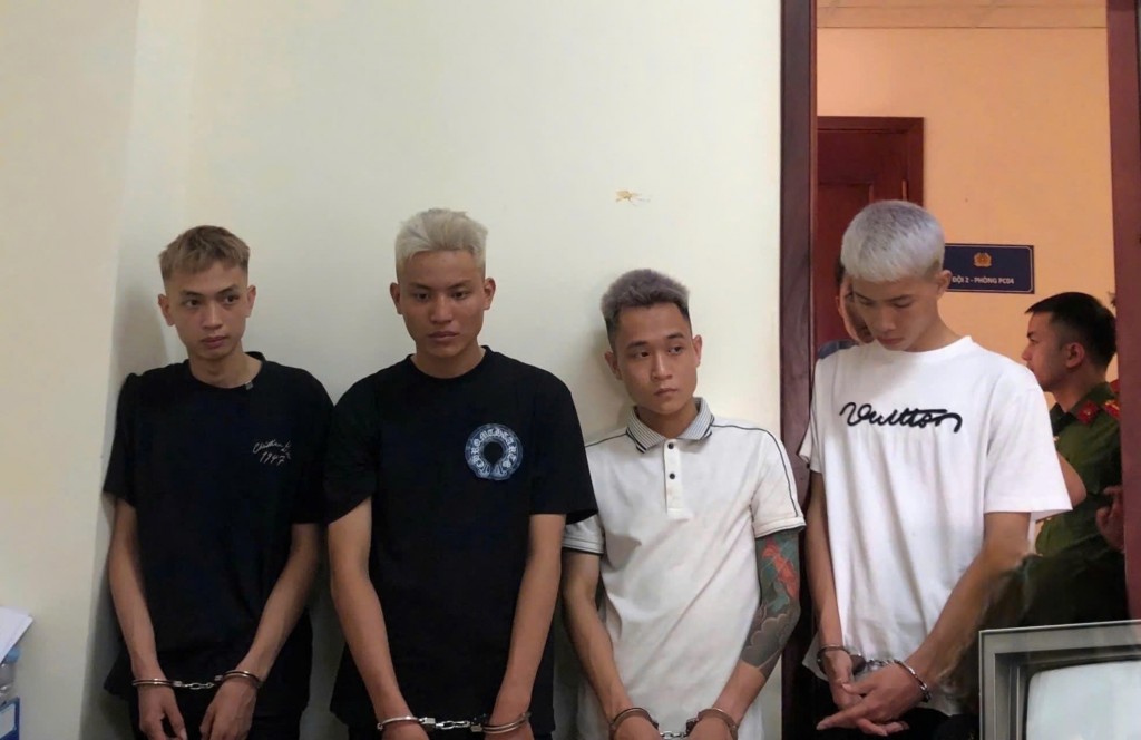 Các đối tượng bị bắt giữ Các đối tượng bị bắt giữ