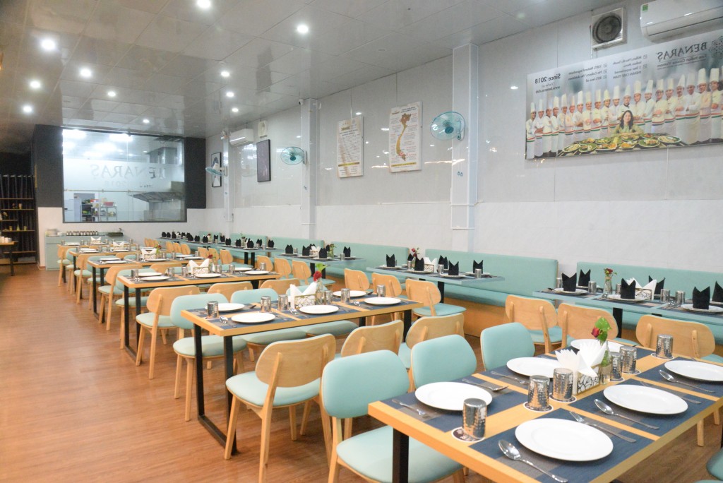 Với gam màu xanh ngọc chủ đạo cùng kiến trúc tinh tế, Benaras Pearl mang đến không gian sang trọng, gần gũi, gợi nhớ vẻ đẹp của biển Phú Quốc và nét quý phái phương Đông. Với gam màu xanh ngọc chủ đạo cùng kiến trúc tinh tế, Benaras Pearl mang đến không gian sang trọng, gần gũi, gợi nhớ vẻ đẹp của biển Phú Quốc và nét quý phái phương Đông.