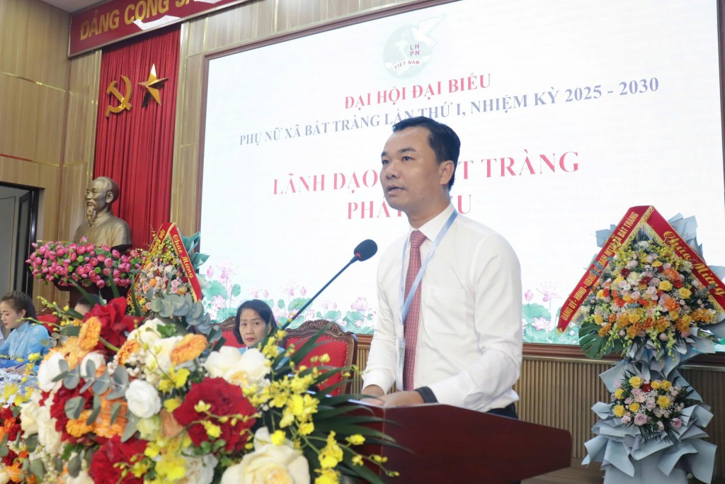 Phát huy vai trò của phụ nữ trong xây dựng gia đình văn minh, tiến bộ, hạnh phúc Phát huy vai trò của phụ nữ trong xây dựng gia đình văn minh, tiến bộ, hạnh phúc