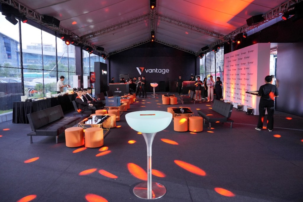 VantageXP: Trải nghiệm thượng lưu khai mở tại Việt Nam VantageXP: Trải nghiệm thượng lưu khai mở tại Việt Nam