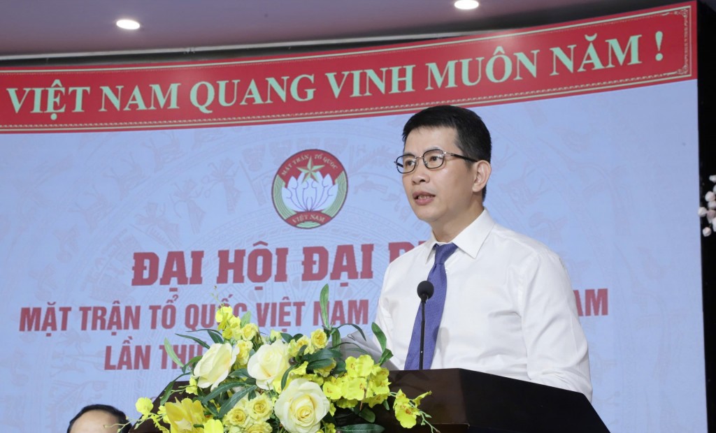 Đồng chí Phạm Tuấn Long - Bí thư Đảng ủy, Chủ tịch HĐND phường Cửa Nam phát biểu tại Đại hội