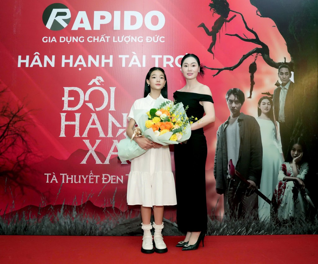 Diễn viên Quách Thu Phương cũng đến tham dự buổi ra mắt phim