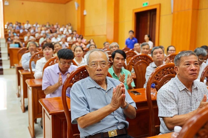 Cử tri phường Bà Rịa tại hội nghị Cử tri phường Bà Rịa tại hội nghị