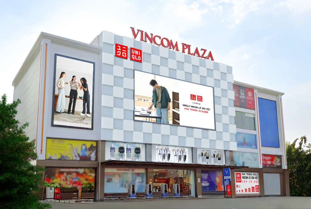 cửa hàng UNIQLO Vincom Lê Văn Việt sở hữu diện tích sàn bán hàng dự kiến 1.000 m², hứa hẹn sẽ trở thành điểm đến mua sắm hiện đại, thân thiện và thoải mái dành cho các gia đình hiện đại cửa hàng UNIQLO Vincom Lê Văn Việt sở hữu diện tích sàn bán hàng dự kiến 1.000 m², hứa hẹn sẽ trở thành điểm đến mua sắm hiện đại, thân thiện và thoải mái dành cho các gia đình hiện đại