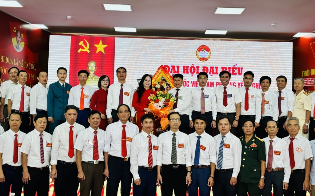 Xây dựng đội ngũ cán bộ mặt trận uy tín, tâm huyết, trách nhiệm