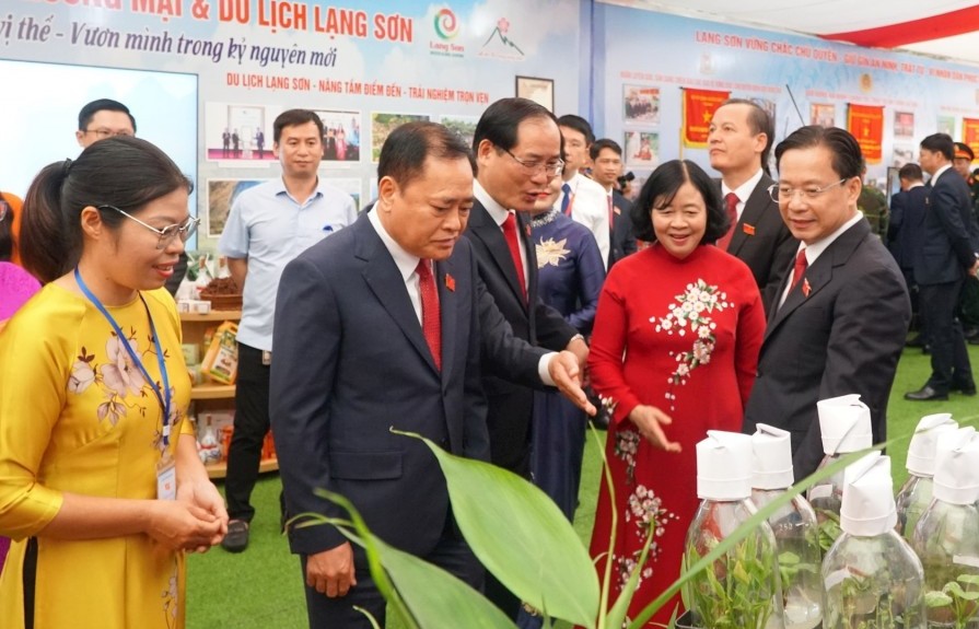 Xây dựng Lạng Sơn thành cực tăng trưởng mới