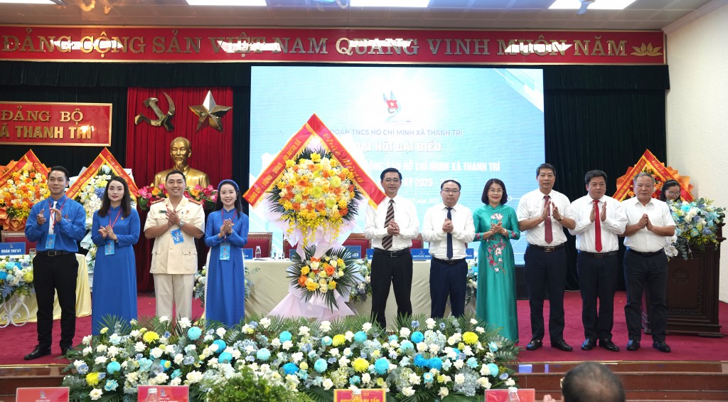 Lãnh đạo xã Thanh Trì