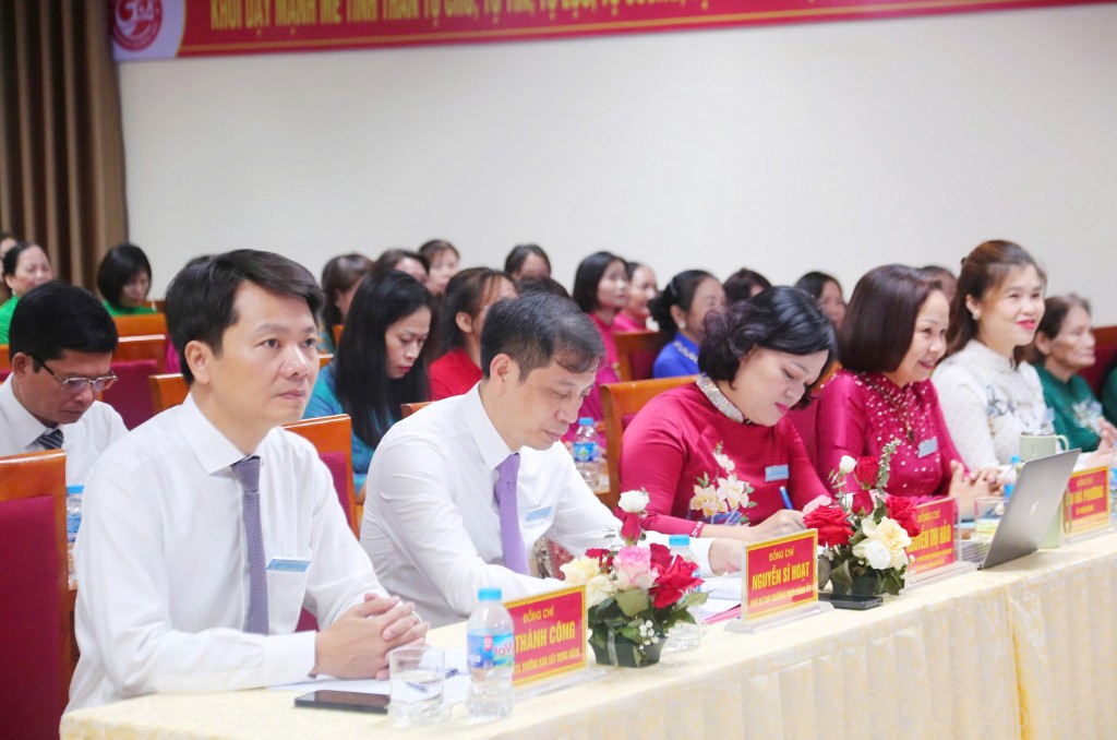 Các đại biểu tham dự đại hội