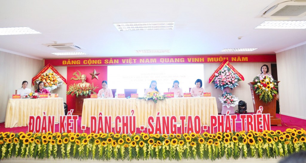 Đoàn Chủ tịch điều hành đại hội