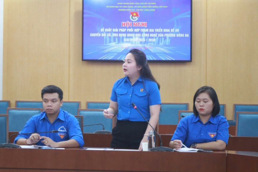 Đại biểu chia sẻ ý kiến tại hội nghị 