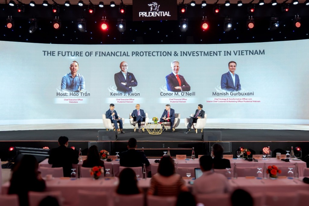 Đại diện Prudential Việt Nam tham gia chia sẻ góc nhìn về tương lai bảo vệ tài chính và đầu tư tại Việt Nam.