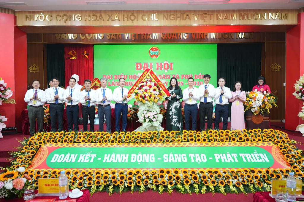 Đẩy mạnh chuyển giao công nghệ, xây dựng các mô hình nông nghiệp đô thị, sinh thái