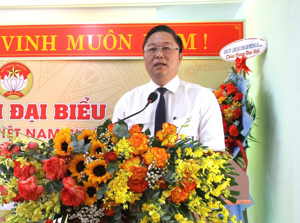 Chủ tịch Ủy ban MTTQ Việt Nam TP Đà Nẵng Lê Trí Thanh phát biểu chỉ đạo đại hội Chủ tịch Ủy ban MTTQ Việt Nam TP Đà Nẵng Lê Trí Thanh phát biểu chỉ đạo đại hội