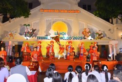 Tưng bừng khai mạc Lễ hội Trung thu Phố cổ năm 2025