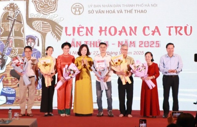 Khai mạc Liên hoan Ca trù Hà Nội lần thứ tư
