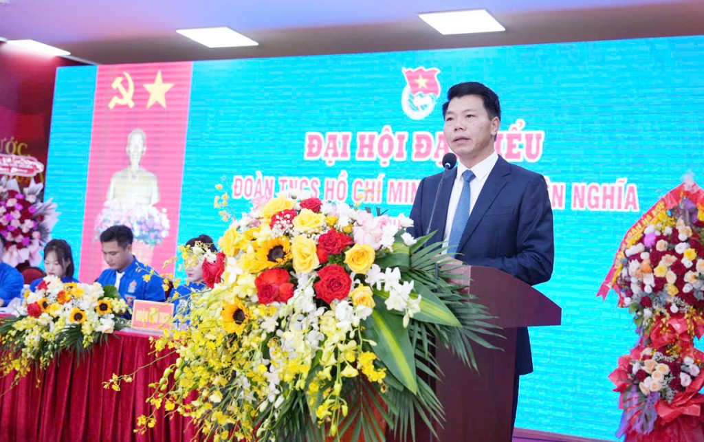 Đồng chí Nguyễn Nguyên Quân - Bí thư Đảng ủy, Chủ tịch HĐND phường phát biểu chỉ đạo tại đại hội