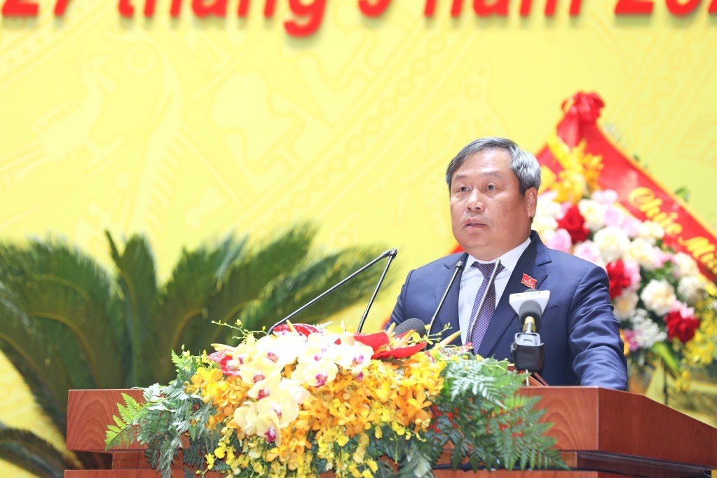 Đồng chí Vũ Đại Thắng, Uỷ viên Trung ương Đảng, Bí thư Tỉnh uỷ, Trưởng Đoàn ĐBQH tỉnh, phát biểu bế mạc Đại hội.