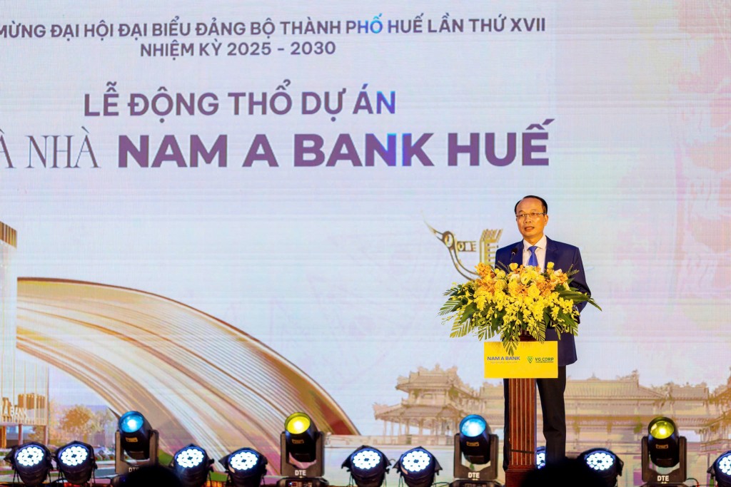 Ông Phan Quý Phương – Thành uỷ viên – Phó Chủ tịch UBND TP.Huế phát biểu tại Lễ động thổ Tòa nhà Nam A Bank Huế. Ông Phan Quý Phương – Thành uỷ viên – Phó Chủ tịch UBND TP.Huế phát biểu tại Lễ động thổ Tòa nhà Nam A Bank Huế.