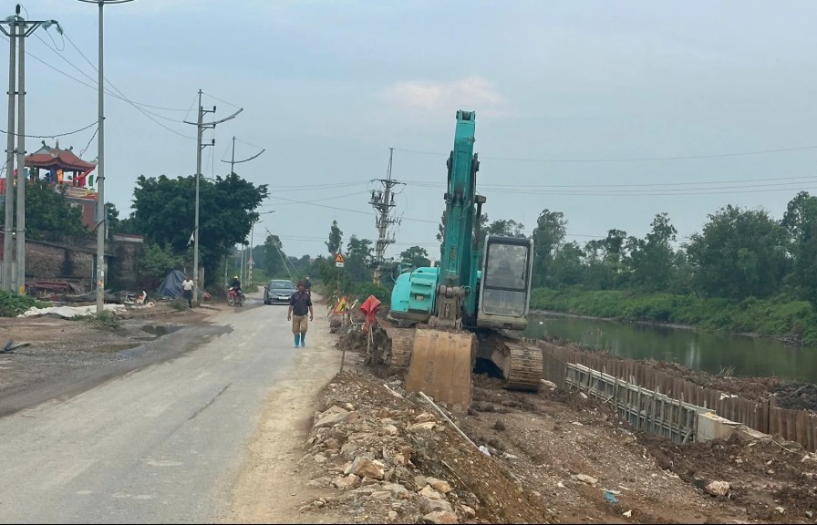 Xã Phượng Dực đẩy nhanh tiến độ thi công các dự án trọng điểm