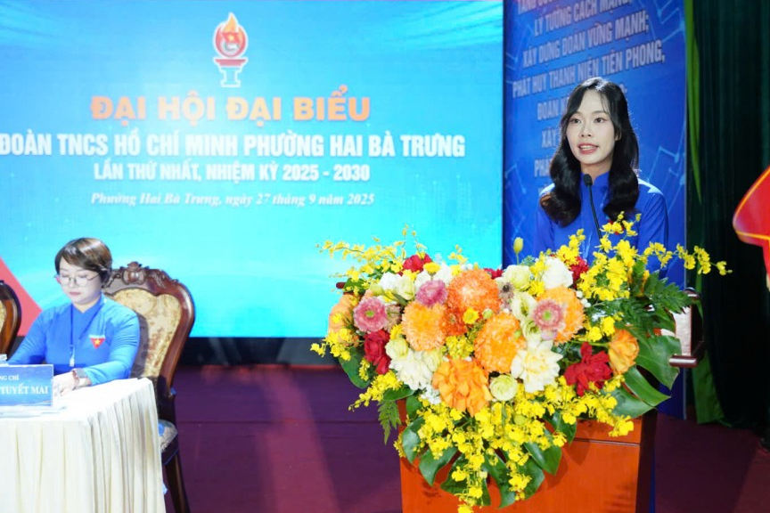 Bí thư Đoàn phường Hai Bà Trưng Võ Thị Mai Anh phát biểu khai mạc Đại hội Bí thư Đoàn phường Hai Bà Trưng Võ Thị Mai Anh phát biểu khai mạc Đại hội