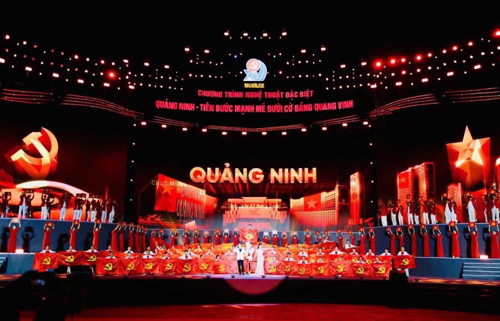 Quảng Ninh - Tiến bước mạnh mẽ dưới cờ Đảng quang vinh