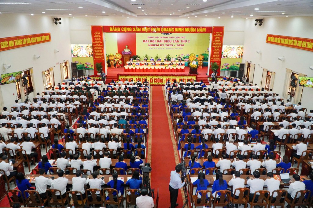 Đại hội đại biểu Đảng bộ thành phố Cần Thơ lần thứ I đã thành công tốt đẹp.