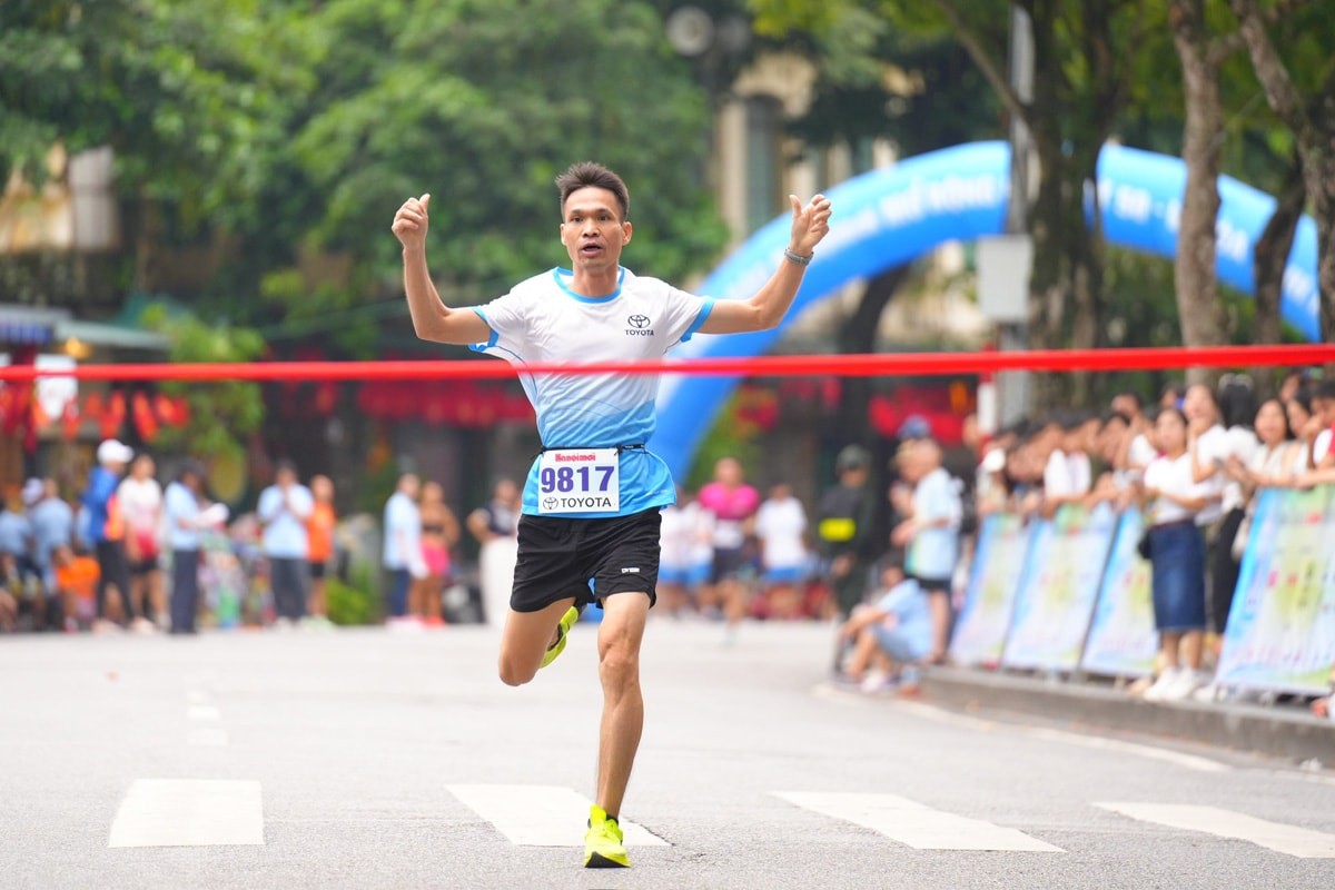 Hơn 3.000 vận động viên tham gia chung kết Giải chạy Báo Hànộimới Hơn 3.000 vận động viên tham gia chung kết Giải chạy Báo Hànộimới