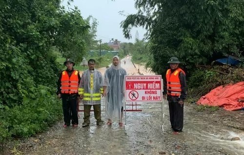 TP Huế khuyến cáo người dân hạn chế ra đường từ 10h - 14h ngày 28/9