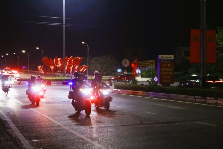 Lực lượng QN -14 đã đồng loạt diễu hành, biểu dương lực lượng trên các tuyến đường, tiến hành công tác phòng ngừa, xử lý vi phạm Lực lượng QN -14 đã đồng loạt diễu hành, biểu dương lực lượng trên các tuyến đường, tiến hành công tác phòng ngừa, xử lý vi phạm