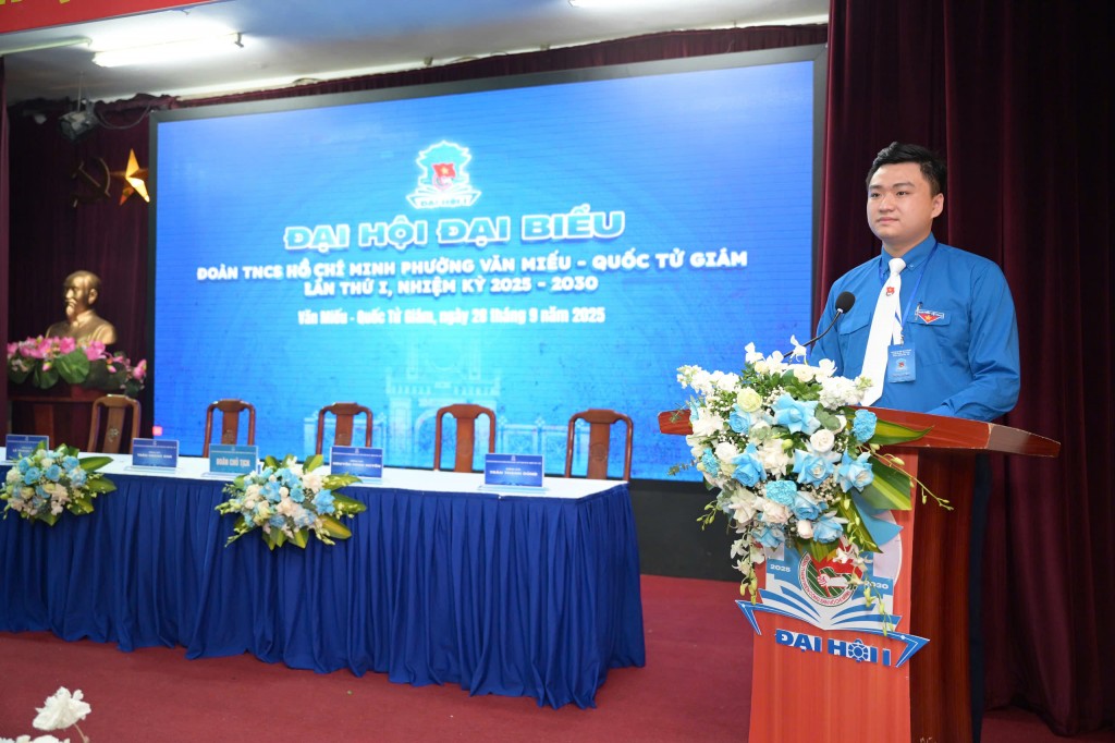 Đồng chí Trần Hoàng Anh – Bí thư Đoàn phường Văn Miếu – Quốc Tử Giám phát biểu tại Đại hội