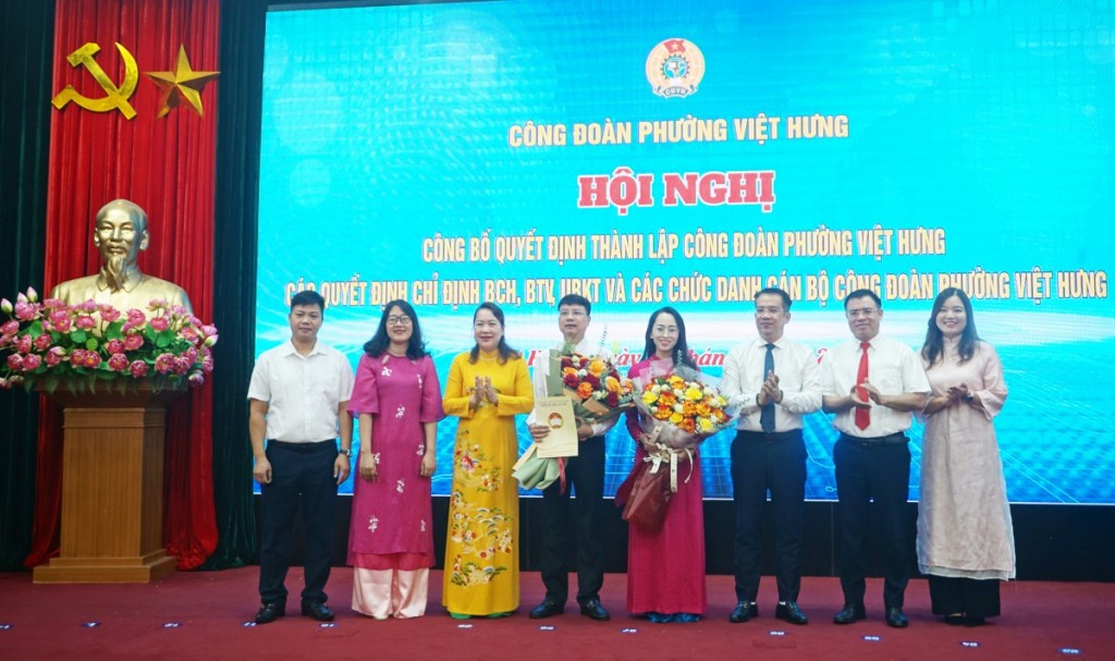 Thành lập Công đoàn phường Việt Hưng với 124 Công đoàn cơ sở Thành lập Công đoàn phường Việt Hưng với 124 Công đoàn cơ sở