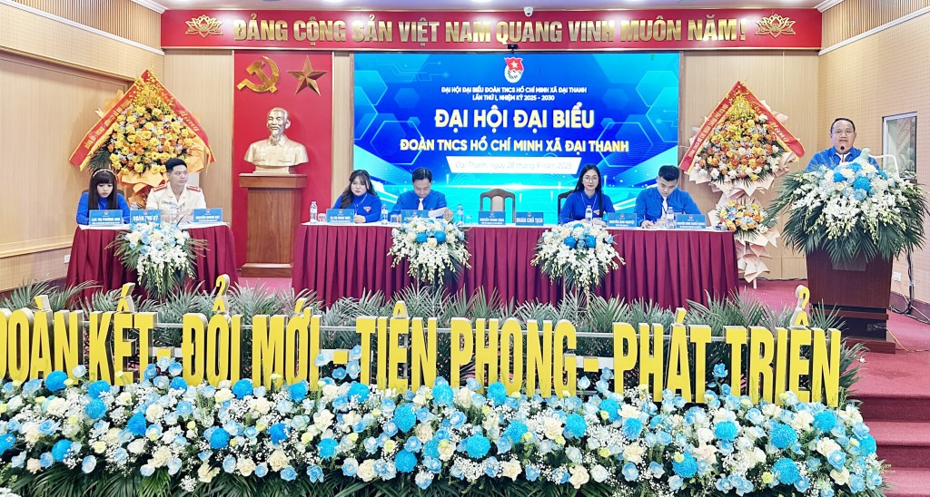 Đoàn Chủ tịch điều hành đại hội