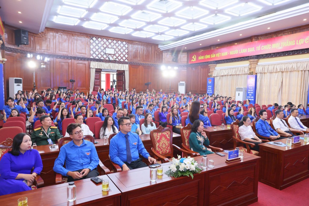 Các đại biểu về dự Đại hội