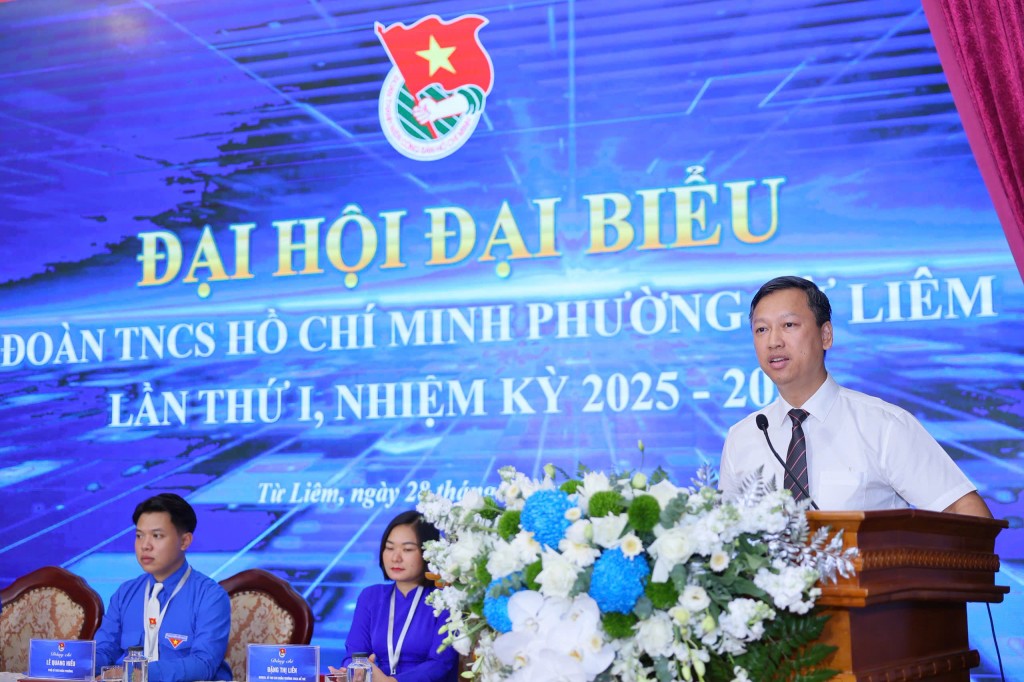 Phó Bí thư Thường trực Đảng uỷ phường Từ Liêm Đỗ Khắc Đạo phát biểu chỉ đạo Đại hội