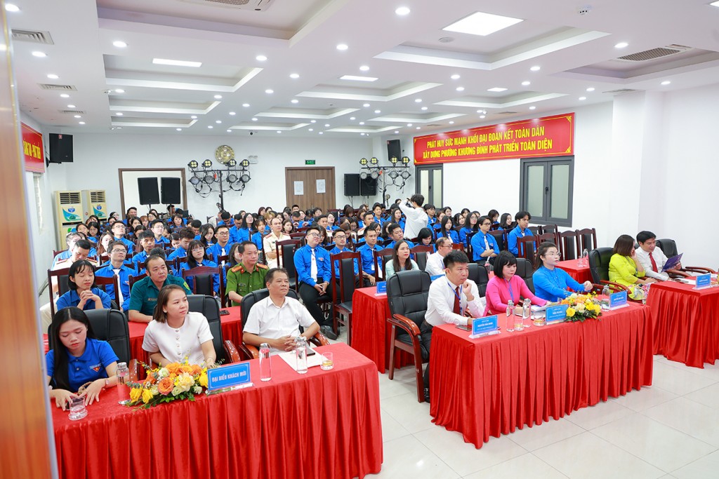 Các đại biểu về dự Đại hội