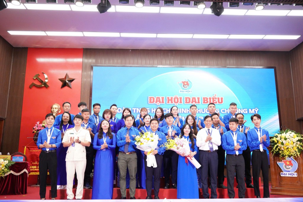 Ban Chấp hành Đoàn phường Chương Mỹ ra mắt tại Đại hội