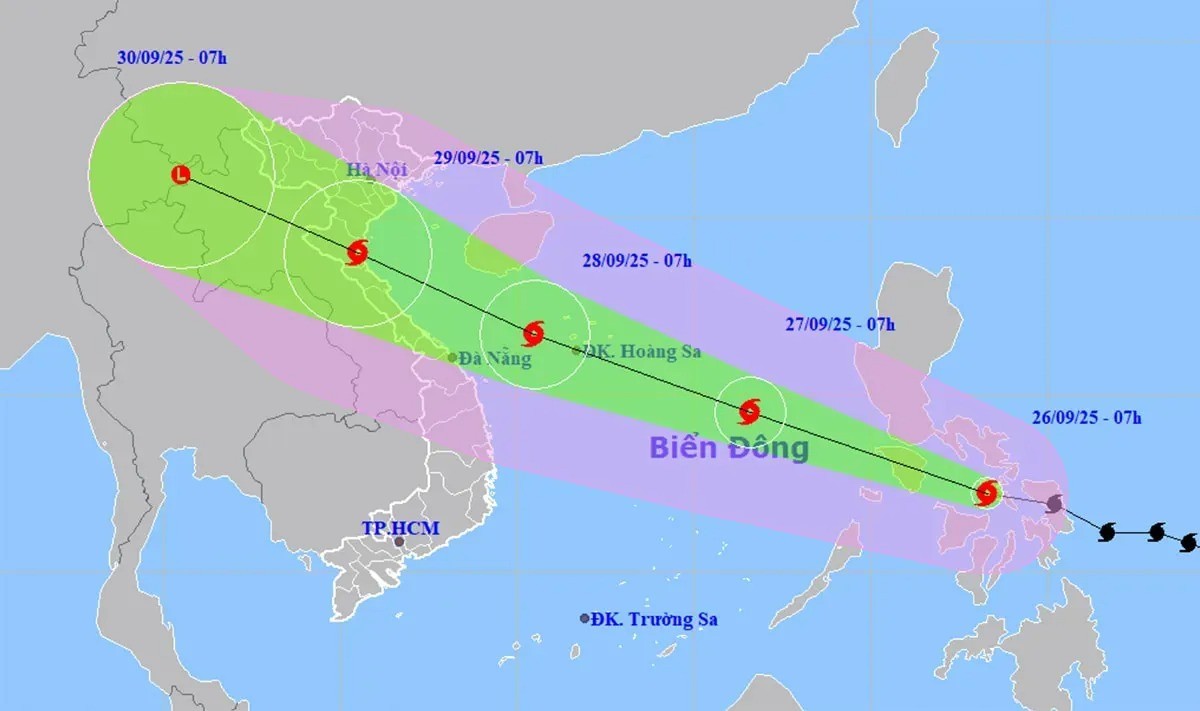 Hà Nội tập trung ứng phó bão số 10 và mưa lũ, sạt lở