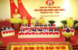 450 đại biểu dự khai mạc Đại hội Đảng bộ tỉnh Đồng Nai lần thứ I