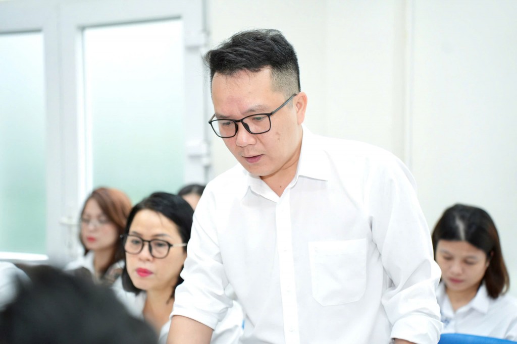 Xây dựng đội ngũ cán bộ, đảng viên bản lĩnh, trí tuệ, khát vọng Xây dựng đội ngũ cán bộ, đảng viên bản lĩnh, trí tuệ, khát vọng