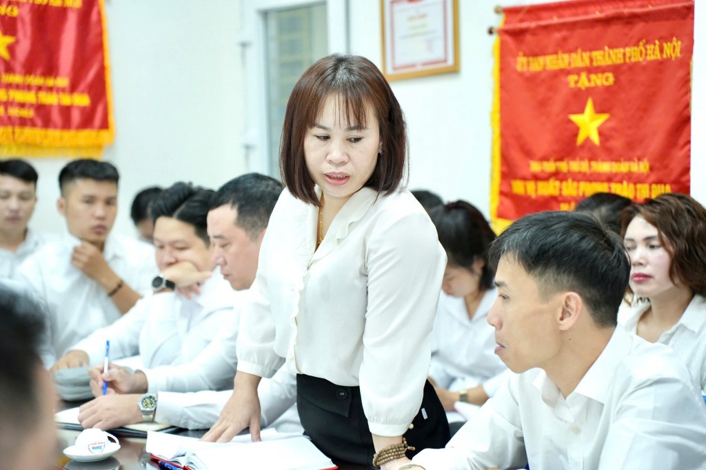 Xây dựng đội ngũ cán bộ, đảng viên bản lĩnh, trí tuệ, khát vọng Xây dựng đội ngũ cán bộ, đảng viên bản lĩnh, trí tuệ, khát vọng