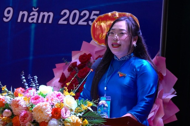 Phó Chủ tịch Thường trực Ủy ban Mặt trận Tổ quốc (MTTQ) Việt Nam, Bí thư Đoàn xã Thanh Oai Nguyễn Thị Thanh Lan Phó Chủ tịch Thường trực Ủy ban Mặt trận Tổ quốc (MTTQ) Việt Nam, Bí thư Đoàn xã Thanh Oai Nguyễn Thị Thanh Lan