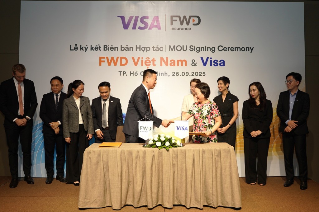 1. Visa và FWD Việt Nam ký kết biên bản ghi nhớ hợp tác số hóa bảo hiểm và gia tăng lợi ích cho khách hàng Việt Nam