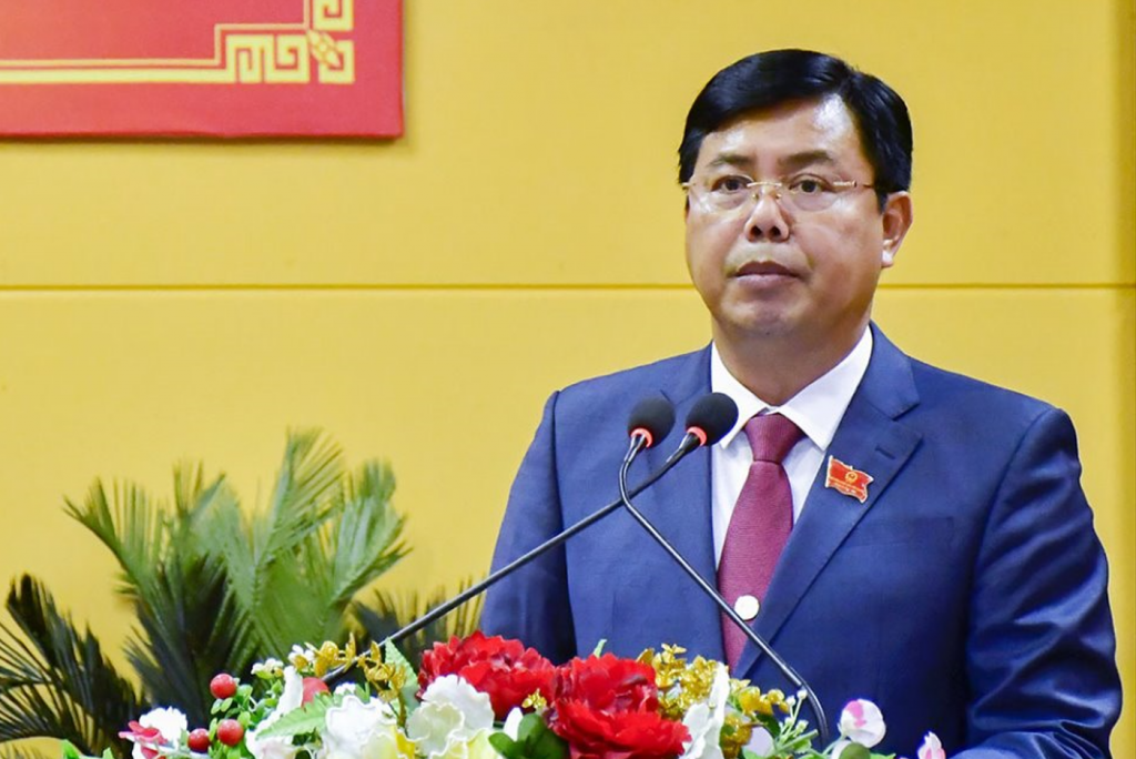 Theo đồng chí Nguyễn Tiến Hải – Ủy viên Ban Chấp hành Trung ương Đảng, Bí thư Tỉnh ủy An Giang: Sáp nhập là “bước ngoặt lịch sử”, vừa khẳng định tinh thần đổi mới của Đảng, vừa thể hiện khát vọng vươn lên của Nhân dân hai tỉnh (An Giang và Kiên Giang củ) Theo đồng chí Nguyễn Tiến Hải – Ủy viên Ban Chấp hành Trung ương Đảng, Bí thư Tỉnh ủy An Giang: Sáp nhập là “bước ngoặt lịch sử”, vừa khẳng định tinh thần đổi mới của Đảng, vừa thể hiện khát vọng vươn lên của Nhân dân hai tỉnh (An Giang và Kiên Giang củ)