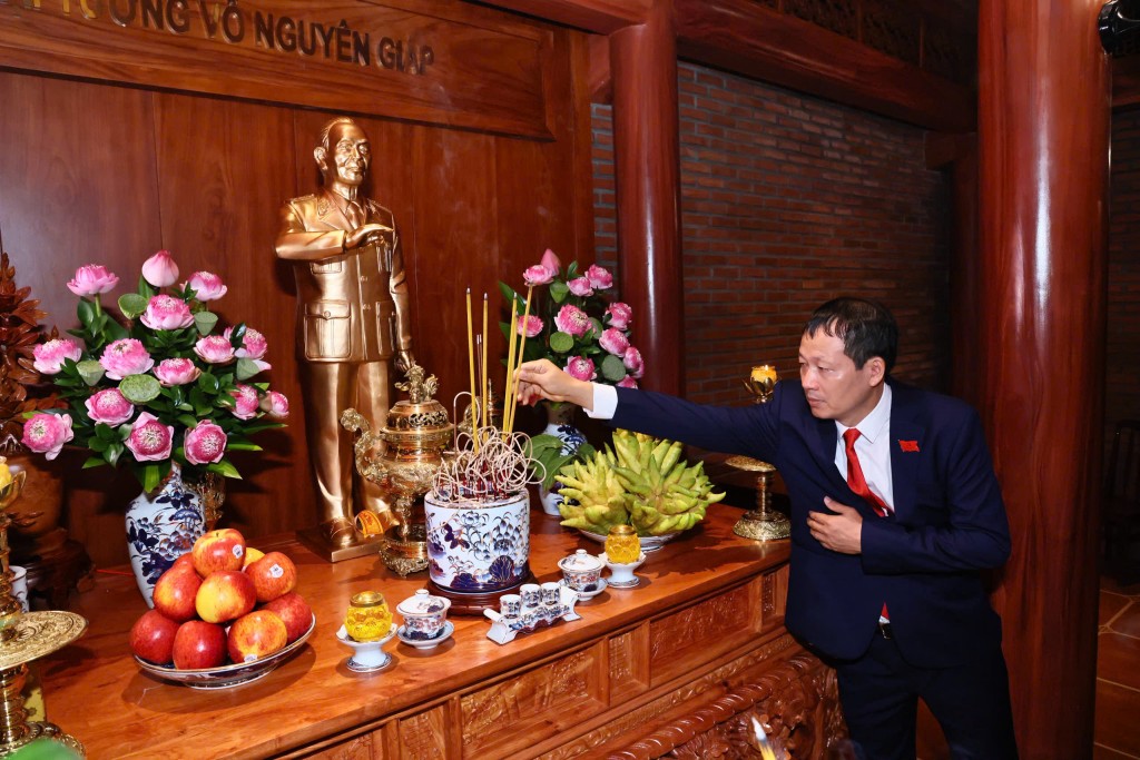 D9o6ngh2 chí Vũ Hồng Văn D9o6ngh2 chí Vũ Hồng Văn